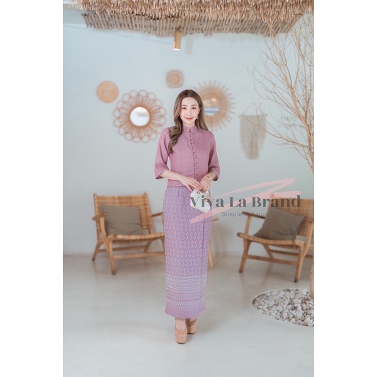 V100-1 ชุดผ้าไทยเซ็ทเสื้อผ้าถุงทอลายเนื้อนิ่ม ทรงสวยดูแพง พร้อมส่งทุกไซส์ มุมมองที่ 2