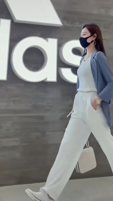 เสื้อสูทผู้หญิง-สไตล์เกาหลี-แบบแขน-7-ส่วน