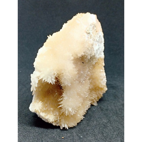 calcite-แคลไซต์-cal13-cluster-ชิ้นใหญ่-ด้านนึงผลึกเหลือง-อีกด้านผลึกสีขาว