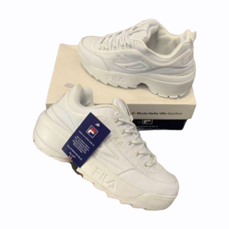 ภาพหน้าปกสินค้ารองเท้าผ้าใบ สีขาวมีไซส์ใหญ่ 36-45 ใช้โค้ดลดอีก 100 บาท จากร้าน 123qwa บน Shopee