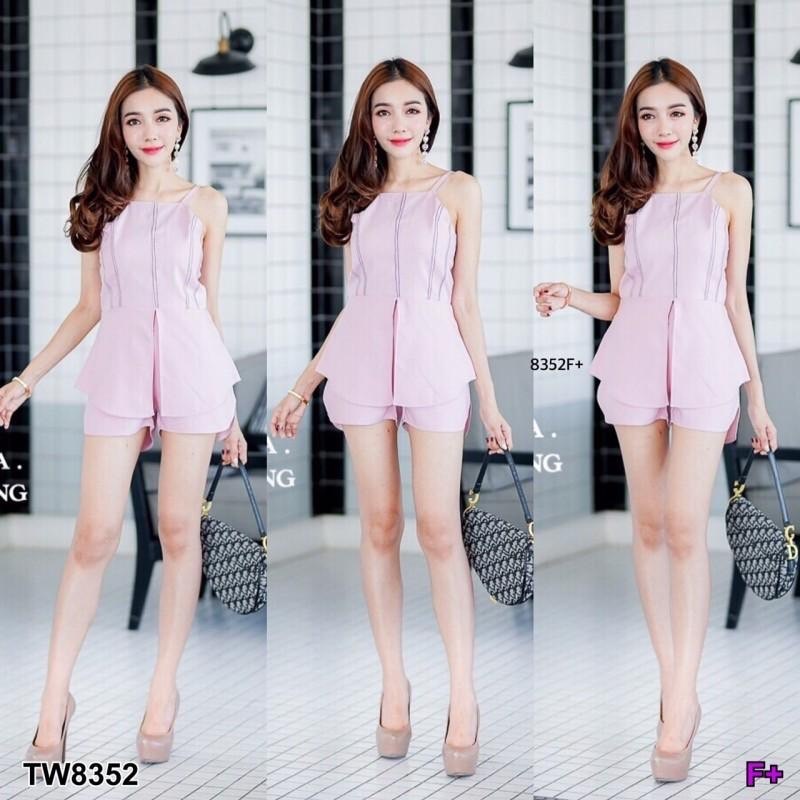 tw8352-set-2-ชิ้น-เสื้อสายเดี่ยวแต่งผ่าแหวกด้านหน้า-งานผ้าซาร่า-มีซิปหลัง-มาคู่กับกางเกงขาสั้น-เอวยืดสม็อคหลัง