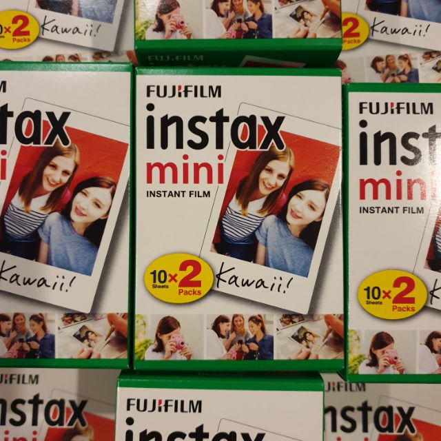 ราคาและรีวิวFujifilm instax mini film ฟิล์มโพลารอยด์ Instax Mini Film ฟิล์มโพลารอยด์ หมดอายุ 03/2023