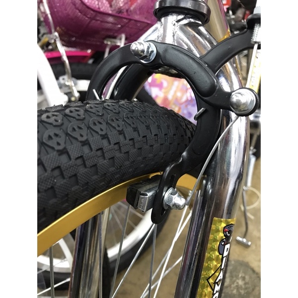 ภาพหน้าปกสินค้ายางเบรค ผ้าเบรค จักรยาน แบบก้ามปู คู่ละ จากร้าน km8bicycle บน Shopee
