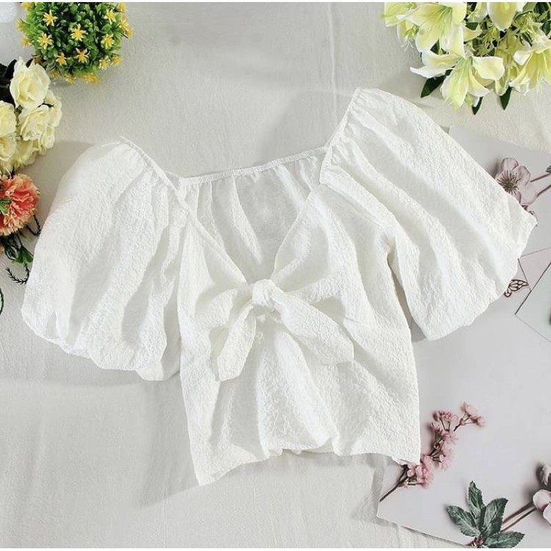 พร้อมส่งครอปแขนสั้นสีพื้นแขนพองๆ-ด้านหน้ามีโบว์เล็กๆน่ารัก