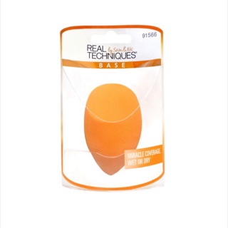 ฟองน้ำรูปไข่ Real Techniques miracle complexion sponge