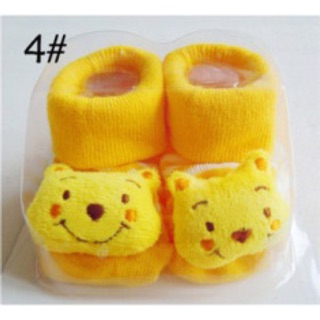 ถุงเท้าเด็กแรกเกิด - 3 เดือน หมีพูห์ pooh สีเหลือง