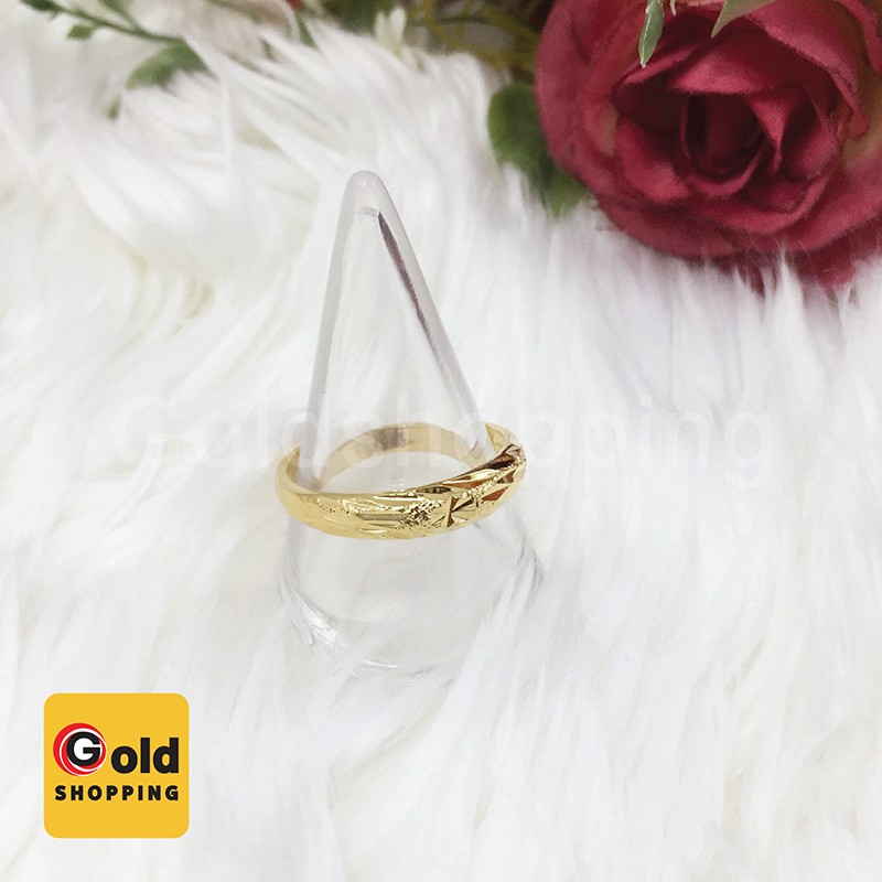 ภาพหน้าปกสินค้าแหวนทอง คละลาย แหวนตัดลาย แหวนครึ่งสลึง ทองไมครอน ทองหุ้ม ทองชุบ ทองปลอม ฟรีถุงซิปล็อค จากร้าน grace_modern88 บน Shopee