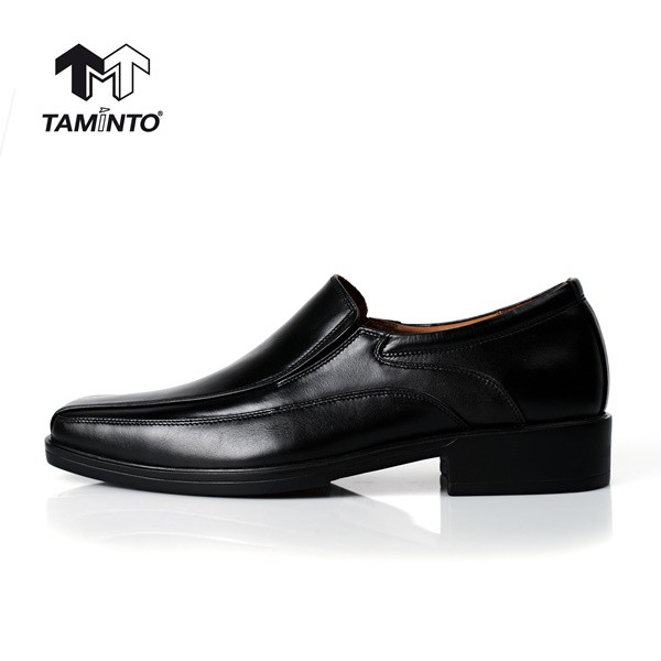 ภาพหน้าปกสินค้าส่งฟรี  Taminto รองเท้าผู้ชาย รองเท้าหนังแท้ แบบสวม รองเท้าคัชชู รองเท้าทำงาน รองเท้าหัวตัด B5901 Men's Loafers จากร้าน taminto.official บน Shopee