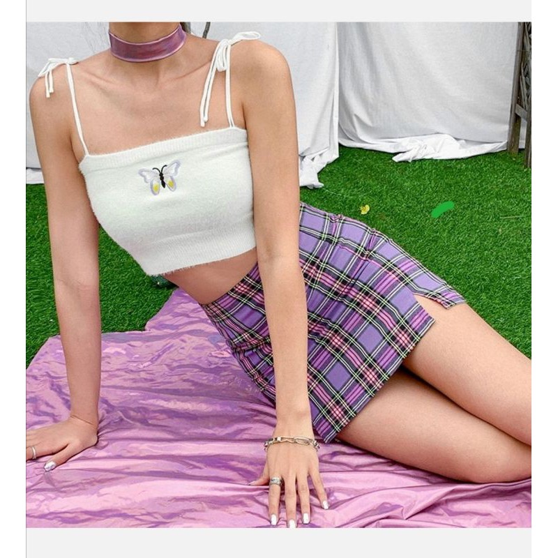 พร้อมส่ง-เสื้อครอปไหมพรมสายเดี่ยว-ลายผีเสื้อ