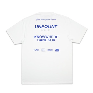 【hot sale】HH UNFOUND PROJECTS เสื้อยืด Unfound Projects x Knowwhere Studio Logo Tee White เสื้อยืดผ้าฝ้าย