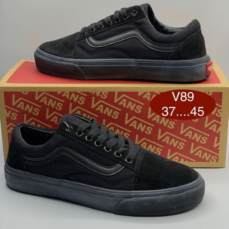 vans-old-skool-รองเท้าผ้าใบสีดำล้วน