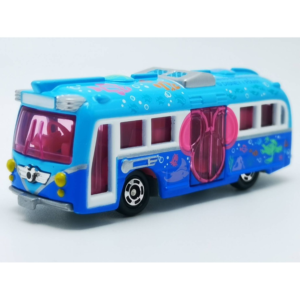 รถเหล็ก-รถของเล่น-tomica-1-64-tokyo-disney-resort-สีฟ้า-unbox