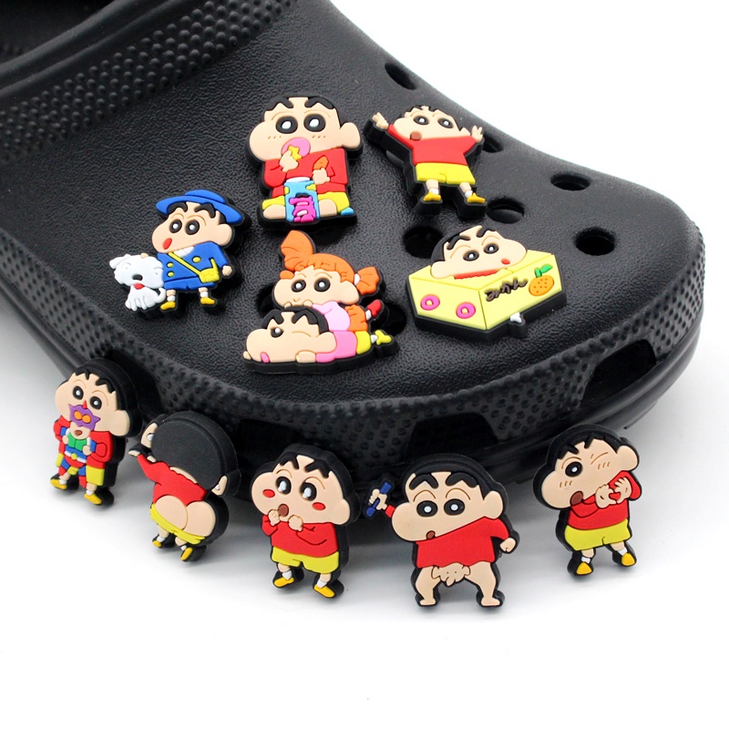ภาพสินค้าน่ารัก 1pcs Jibbitz ธีมอะนิเมะ Crayon Shinchan น่ารัก shoe charms การ์ตูน Crocs ถอดได้ diy decorate รองเท้าแตะ pvc accessories หัวเข็มขัด ของขวัญคริสต์มาสสำหรับเด็ก 1000 รุ่น สําหรับคุณเลือก จากร้าน ljlstore.th บน Shopee ภาพที่ 3