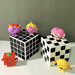 Cube cute ที่ตั้งโมเดล ตกแต่งห้อง สไตล์เกาหลี ทรงลูกบาศก์ วางสินค้า กระเบื้องโมเสคทั้ง 6 ด้าน