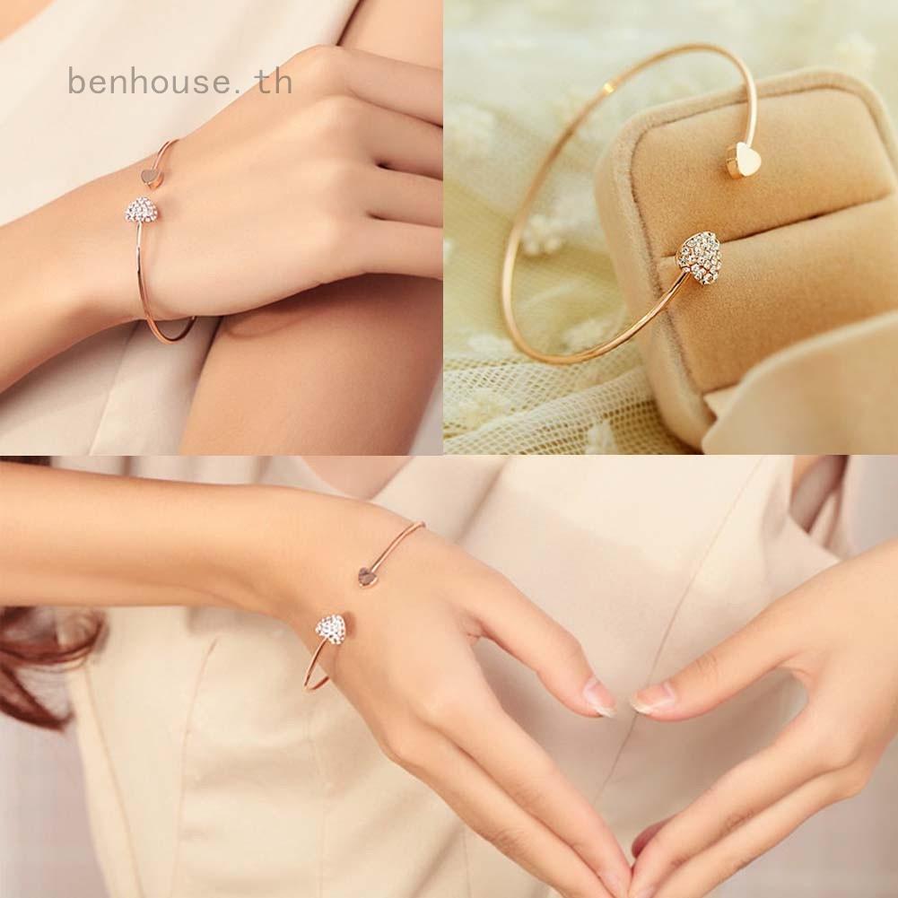 New Fashion Women Girls Trendy Simple Gold Plated Wire Bangle With Double Crystal Decorated Peach Hearts