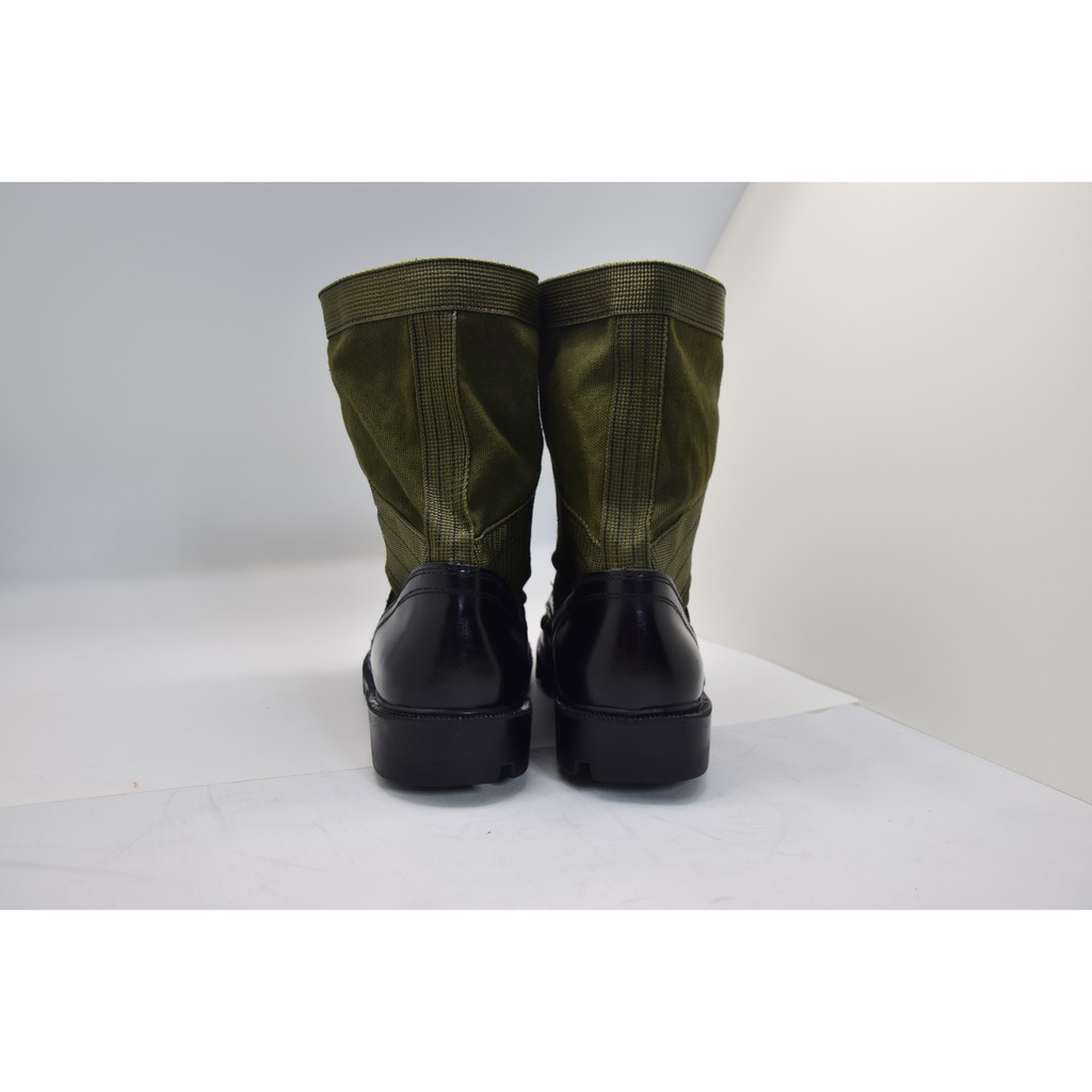 ภาพหน้าปกสินค้ารองเท้าทหารหนังแท้ 100% รองเท้าจังเกิ้ล(ผ้าสีเขียว) จากร้าน nb7shop บน Shopee