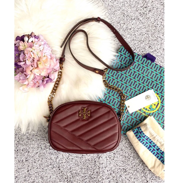 TORY BURCH KIRA CHEVRON SMALL CAMERA BAG 60227 Shopee Thailand