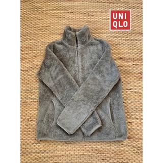 UNIQLO เสื้อหนาวผ้า Fleece สีเทา ป้าย M สภาพ80% สวย อก 38 -42ยาว 23
