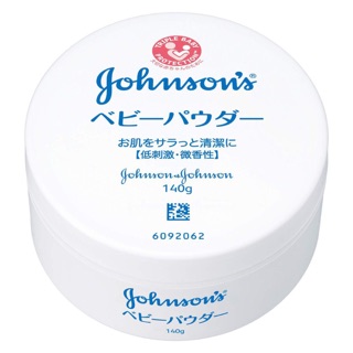 ภาพหน้าปกสินค้าJohnson & Johnson Baby Powder 140g แป้งฝุ่น จอนสันแอนด์จอนสัน ซึ่งคุณอาจชอบราคาและรีวิวของสินค้านี้