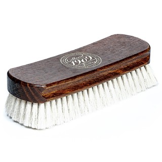 ภาพหน้าปกสินค้าCollonil 1909 Fine Polishing Brush โคโลนิลแปรงขนแพะสำหรับหนังพรีเมี่ยม (Premium) สำหรับรองเท้าและกระเป๋า ที่เกี่ยวข้อง