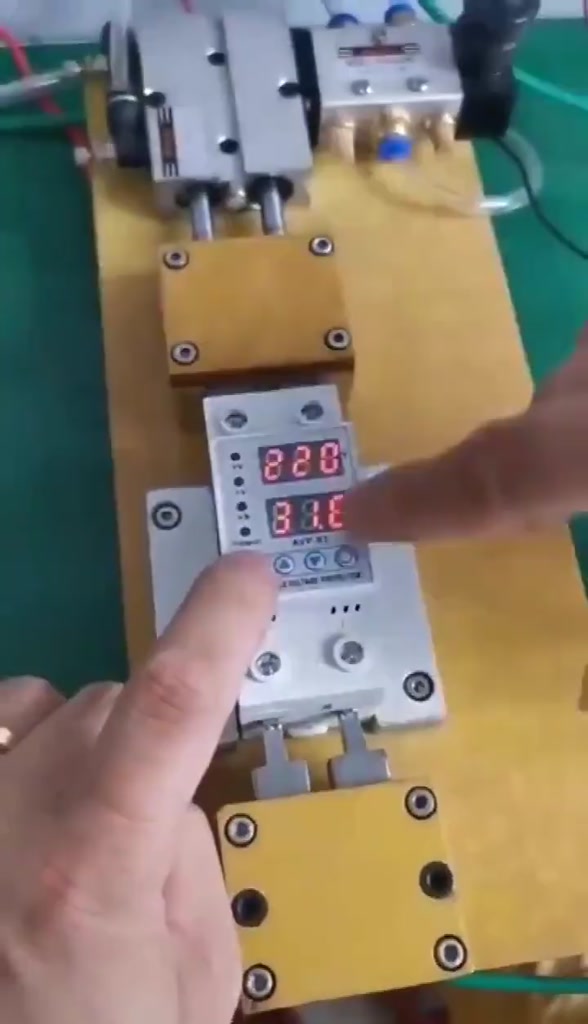 อุปกรณ์ป้องกันไฟเกิน-ไฟตก-กระแสเกิน-ป้องกันไฟตก-1-63-230v-ปรับตั้งค่าแรงดันสูงตำ่-รีเลย์ตัวป้องกันแรงดันไฟฟ้ากระชาก