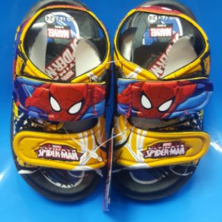 ภาพขนาดย่อของภาพหน้าปกสินค้ารองเท้ารัดส้นเด็ก spiderman ลิขสิทธิ์แท้ เบอร์24-35 สอบถามขนาดและสีที่ต้องการ ค่ะ จากร้าน nussaranunthapravechphan บน Shopee