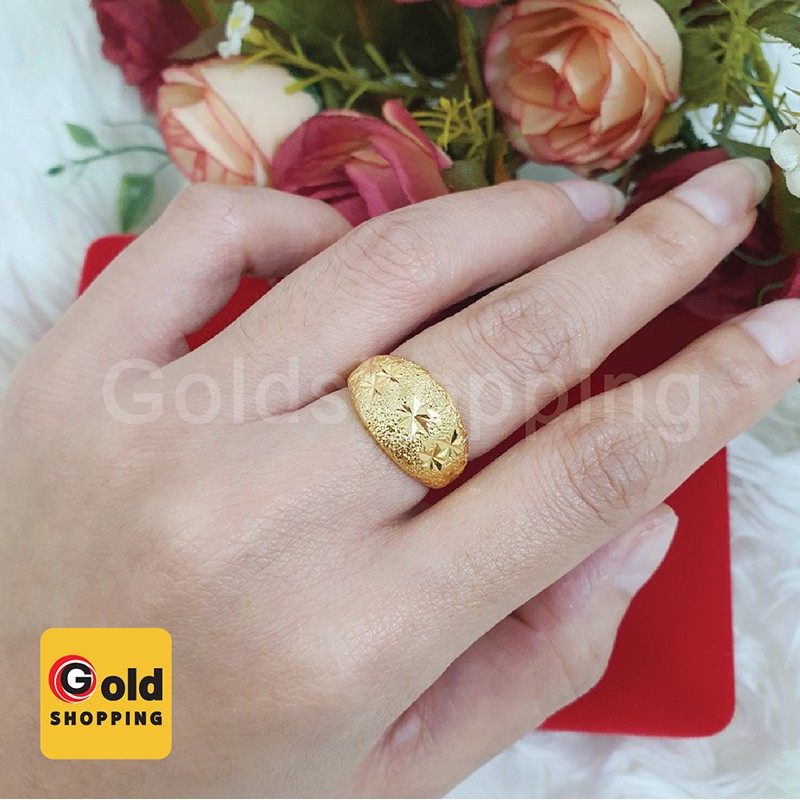 ภาพสินค้าแหวนทอง 1สลึง ใส่สวยมั่นใจ ใส่แทนแหวนทองแท้ได้  พร้อมส่งทันใจ แหวนทองเหลืองแท้ ชุบเศษทองแท้ ทองไมครอน จากร้าน grace_modern88 บน Shopee ภาพที่ 4