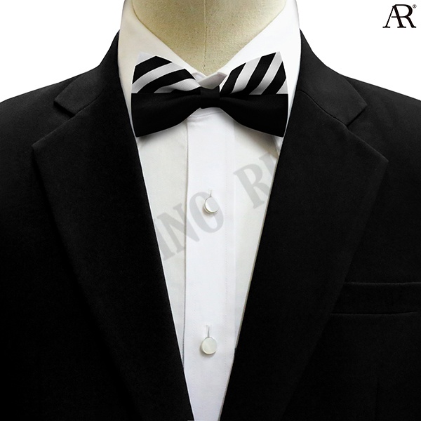 angelino-rufolo-bow-tie-ผ้าไหมพิมพ์ลายคุณภาพเยี่ยม-โบว์หูกระต่ายผู้ชาย-ดีไซน์-black-half-stripe-สีดำ-ขาว