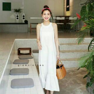 Maxi dress  ชายกระโปรงระบาย