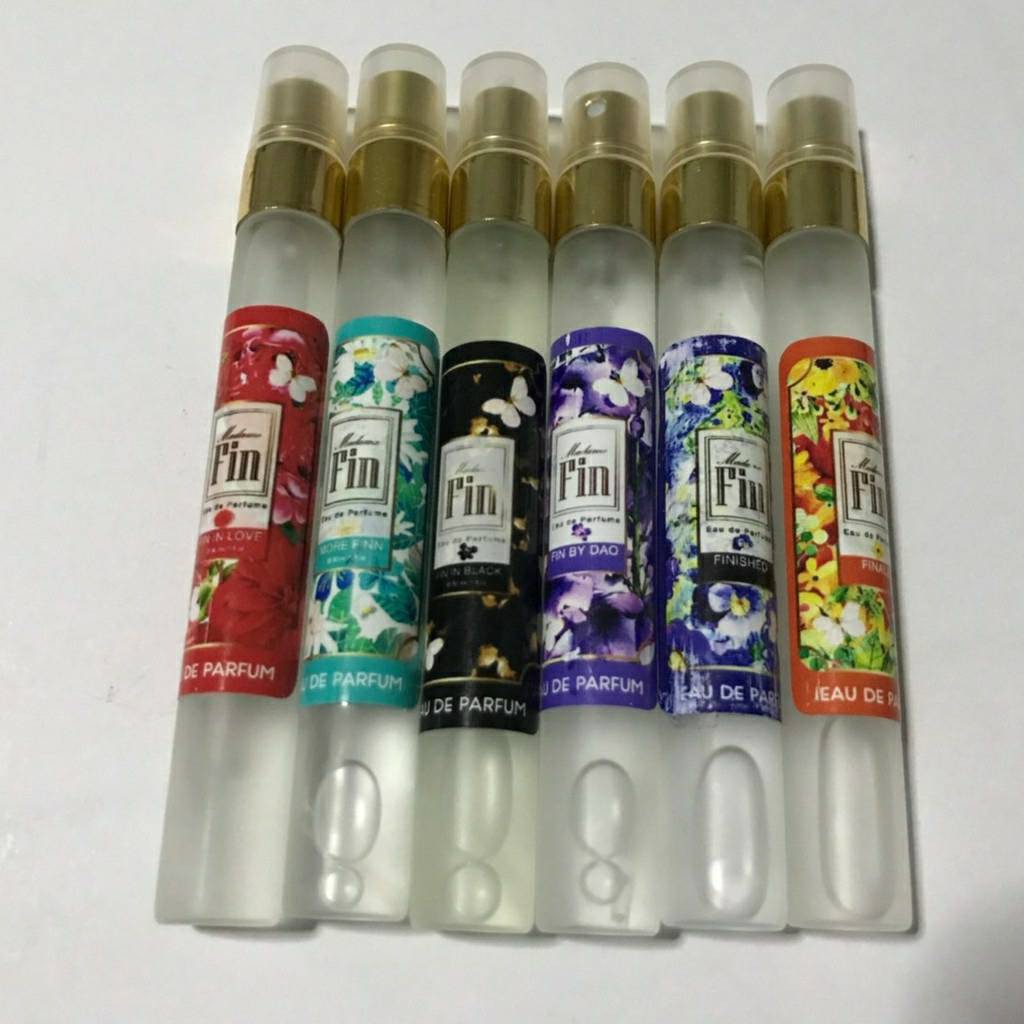 น้ำหอม-มาดามฟิน-madam-fin-ขนาดพกพา-10-cc-พร้อมส่ง