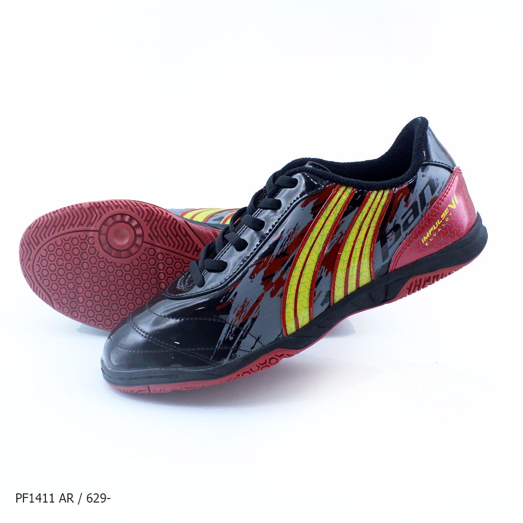 pan-รองเท้าฟุตบอล-รุ่น-pf1411-สี-ดำ-น้ำเงิน-ขาว-เหลือง