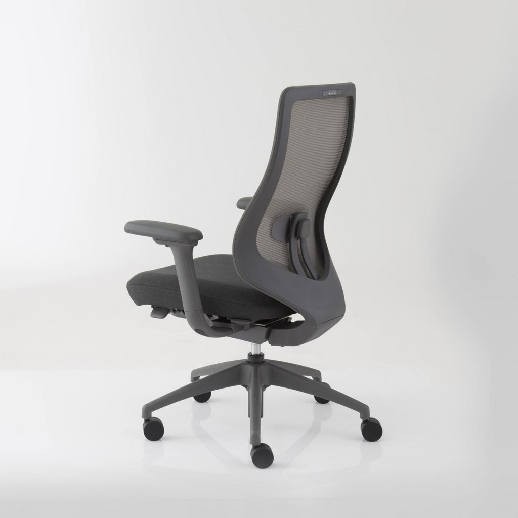 ภาพสินค้าModernform เก้าอี้สำนักงาน Series16 Commercial เท้าแขนปรับได้ 3D เบาะหุ้มผ้าสีดำ พนักพิงตาข่ายเทา จากร้าน modernform_official บน Shopee ภาพที่ 1