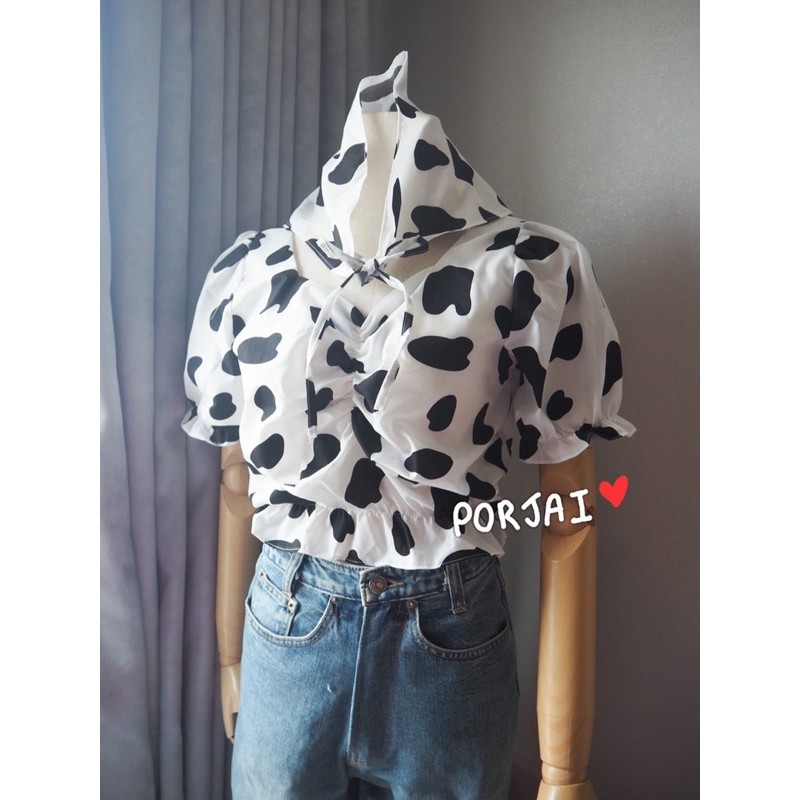 porjai-เสื้อครอปลายวัวสม๊อค-แถมผ้าสามเหลี่ยม-งานตัดร้าน-มีจำกัดนะคะ