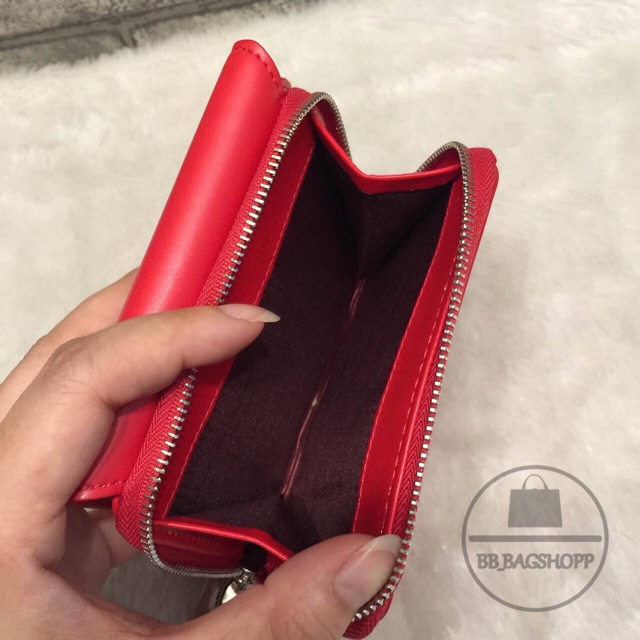 charles-amp-keith-small-classic-wallet-สีแดง-outlet