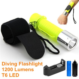 ภาพหน้าปกสินค้าไฟฉาย 1200 Lumens ดำน้ำ + แบตเตอรี่ + ที่ชาร์จ Diving LED Flashlight ที่เกี่ยวข้อง