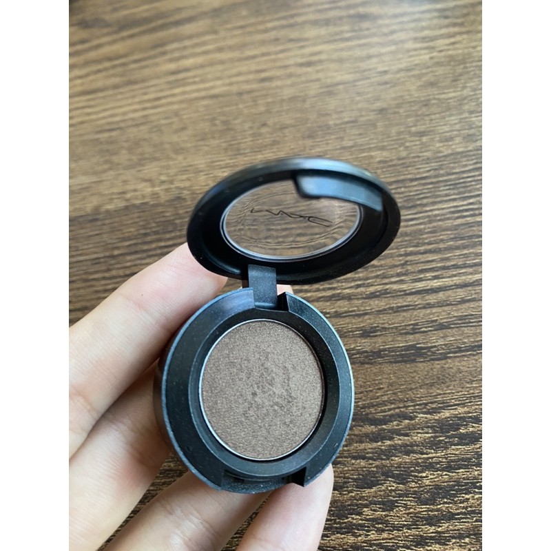 m-a-c-eyeshadow-mac-to-the-beach-1-3g