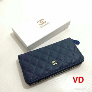 กระเป๋าสตางค์ใบยาวชาแนล
Chanel wallet