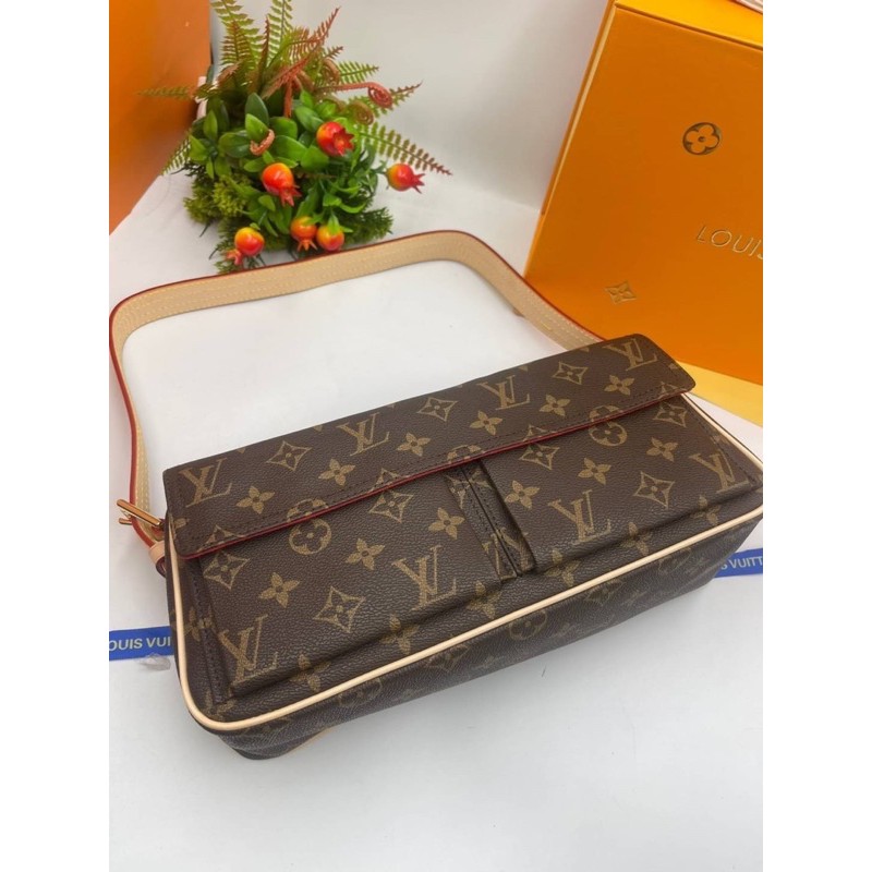 กระเป๋าสะพายข้าง-louis-vuitton-ทรงพอช