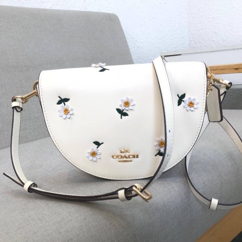 coach-ellen-crossbody-with-daisy-embroidery