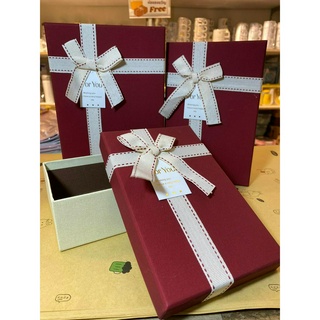 กล่องของขวัญ สำเร็จรูป กล่องของขวัญพร้อมส่ง ร้านไทย ลายน่ารัก