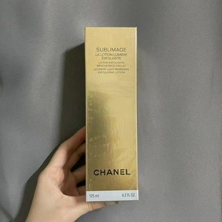 Chanel Luxury Skin Activating Moisturizing Gold Brick Essence Water 125ml