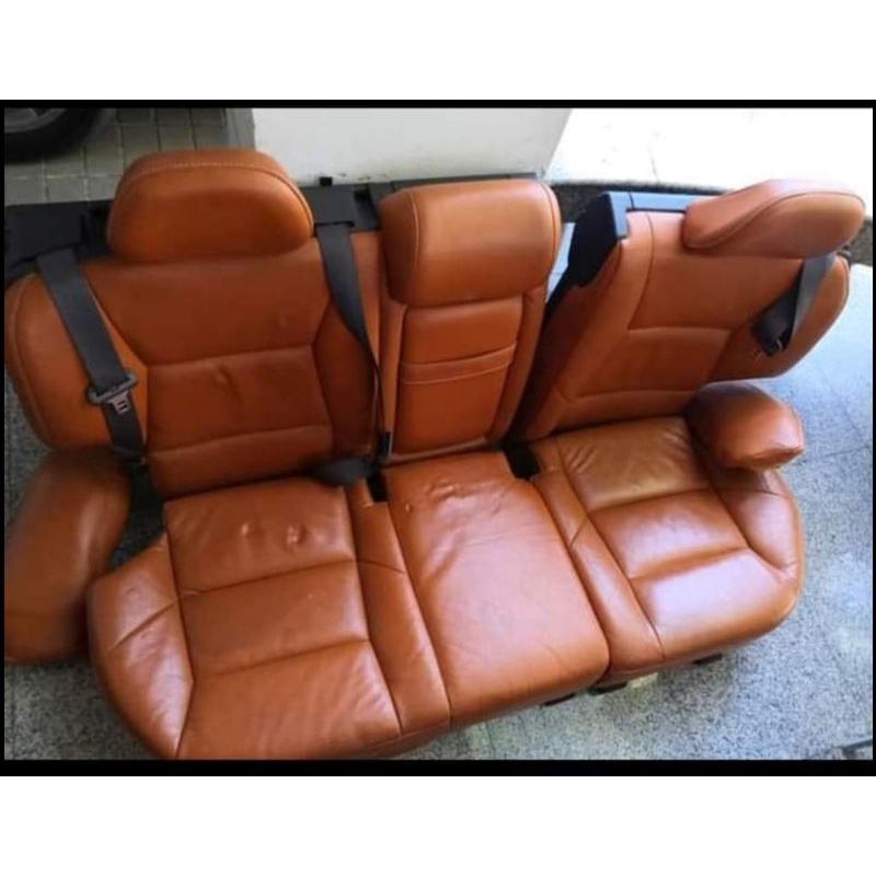 s60-v70r-interior-black-orange