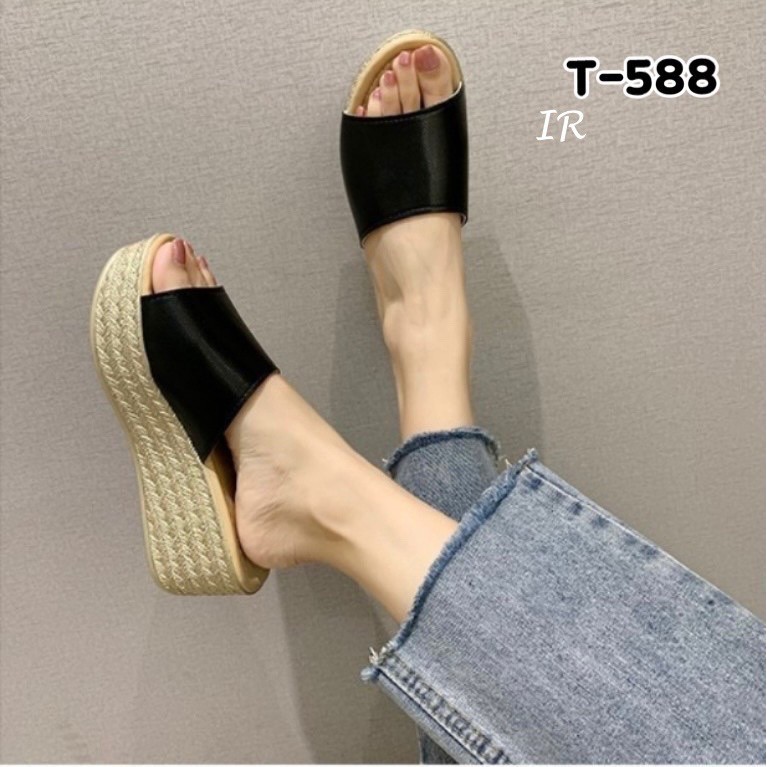 t-588-รองเท้าเตารีดสวมหนังนิ่ม-ส้นพียูเบาหวิว-เติมเต็มความสวย