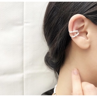 Minimal earcuff ต่างหูเงินแท้ ชุบทองคำขาว ประดับเพชรสวิตน้ำ100 แบรนด์ Dusadee Jewelry