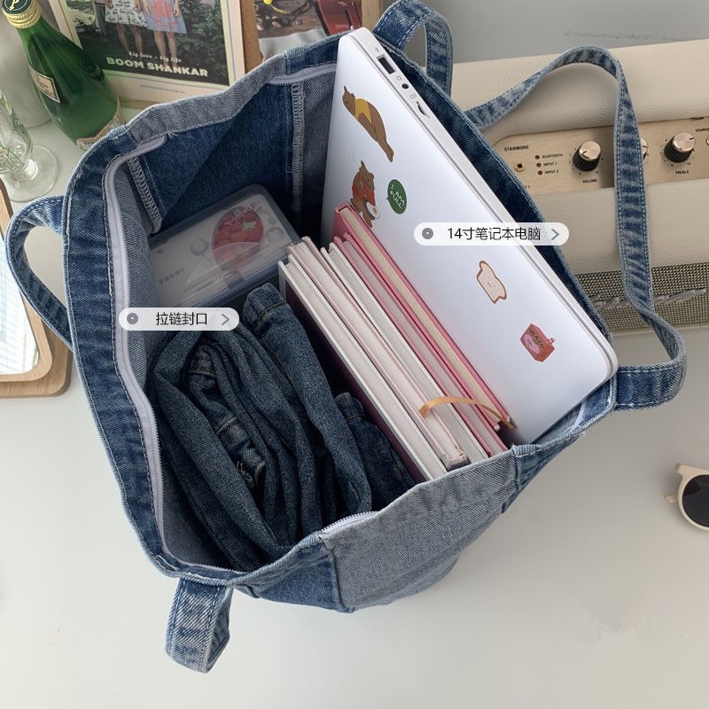 พร้อมส่ง-กระเป๋าใบใหญ่-เวอร์ชั่นเกาหลีใหม่แฟชั่นย้อนยุคผ้าใบเล็กสดกระเป๋าผ้าเดนิมเมสเซนเจอร์กระเป๋าช้อปปิ้งแบรน