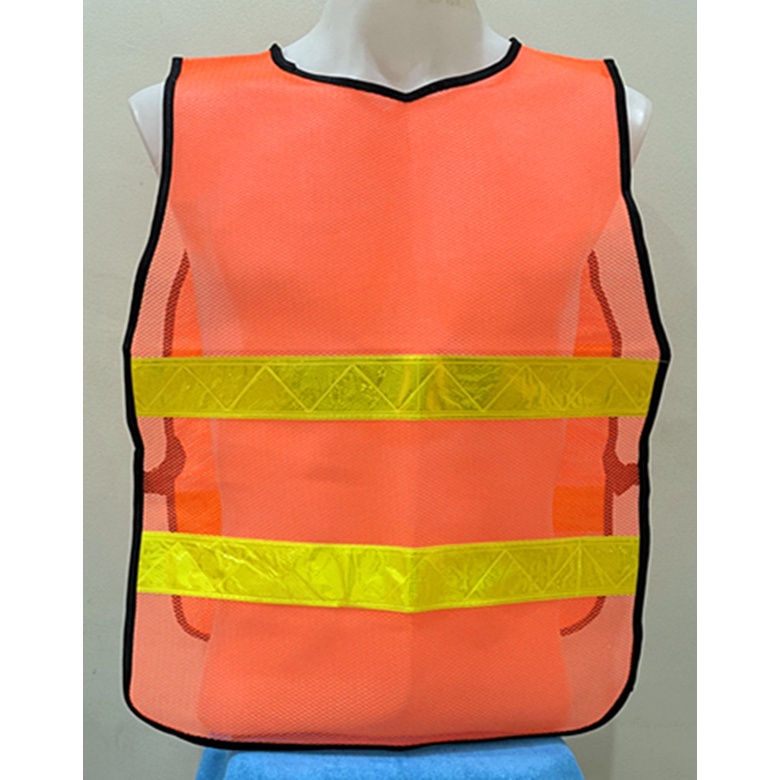 ภาพหน้าปกสินค้าReflective Vestความปลอดภัยเสื้อกั๊กสะท้อนแสงสูงสะท้อนแสงเพื่อความปลอดภัยเสื้อกั๊ก มีแถบสะท้อนแสงสองแถบที่ด้านหน้าและด้า จากร้าน jintalasu บน Shopee