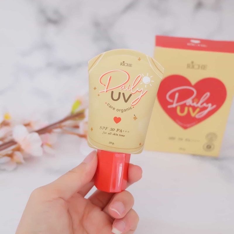 riche-daily-uv-กันแดดผสมเมคอัพเบสในตัว