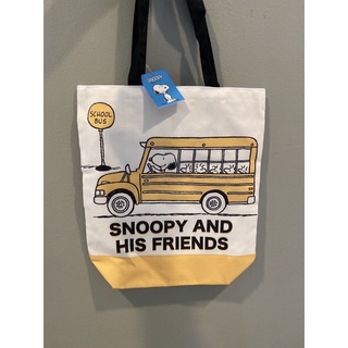 กระเป๋าสะพายไหล่ ลายสนูปปี้รถโรงเรียน สีเหลือง