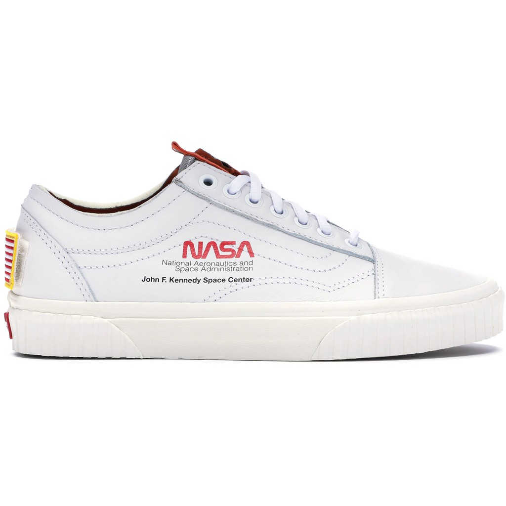 Vans x nasa white hotsell old skool