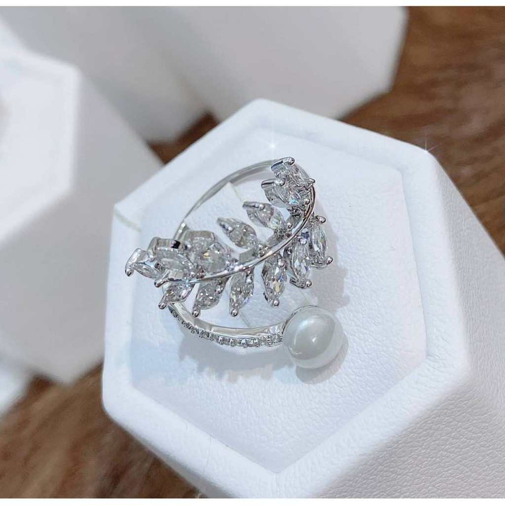 new-arrival-diamond-ring-แหวนเพชรใบมะกอกประดับมุก-เพชร-cz-แท้เกรดพรีเมี่ยม-รับรองความขาวใส-ดีไซน์น่ารัก